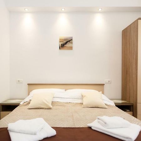 Apartment Rosemary 24 Krk Town Zewnętrze zdjęcie