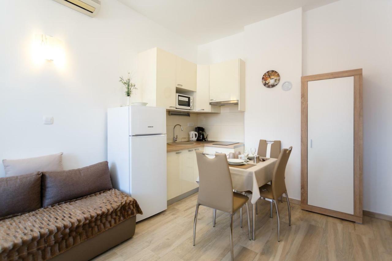 Apartment Rosemary 24 Krk Town Zewnętrze zdjęcie