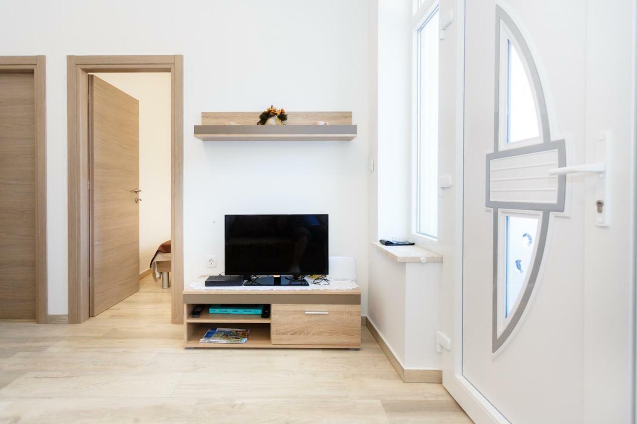 Apartment Rosemary 24 Krk Town Zewnętrze zdjęcie